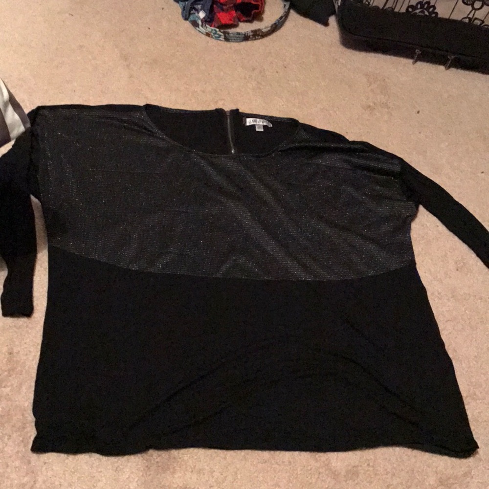 Black long sleeves blouse